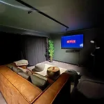 Villa Serenity Tapada - Pool, Cinema & Gym *