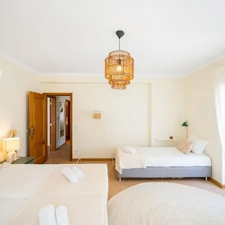 Serenity Tapada - Pool, Cinema & Gym