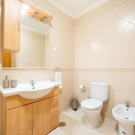 Villa Serenity Tapada - Pool, Cinema & Gym