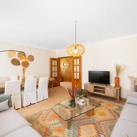 Serenity Tapada - Pool, Cinema & Gym Villa *