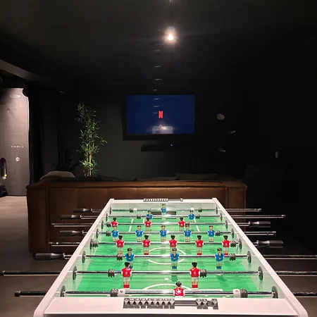 Villa Serenity Tapada - Pool, Cinema & Gym