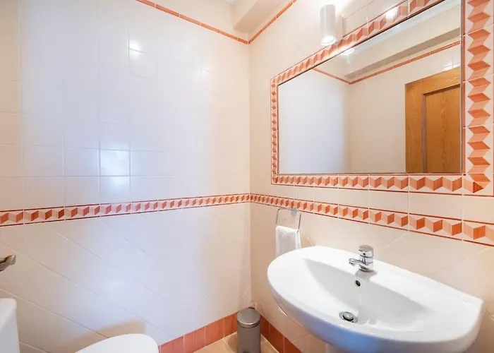 Вилла Serenity Tapada - Pool, Cinema & Gym *